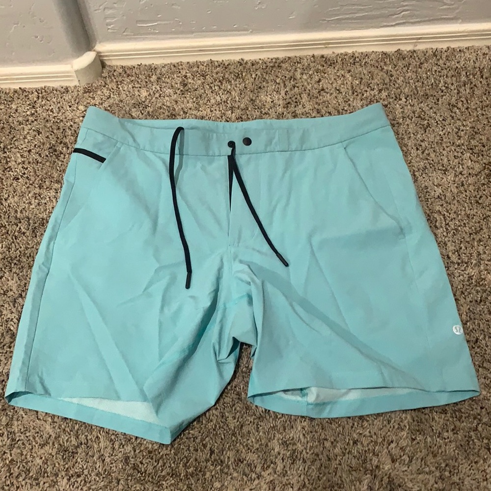 Men’s Lululemon hybrid light blue shorts size 36